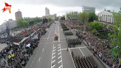 9-мая-2015-года.-Парад-Побелы-в-Донецке.jpg