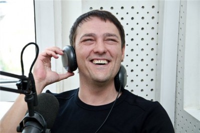iLFe3Z6QTQM.jpg