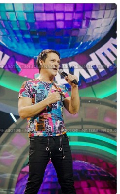 urii-shatunov-laskovyi-mai-na-festivale-legendy-retro-0006821194-preview.jpg