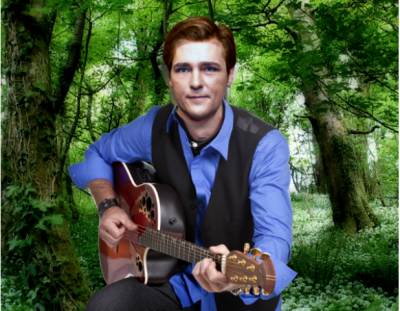 Юра с гитарой.png