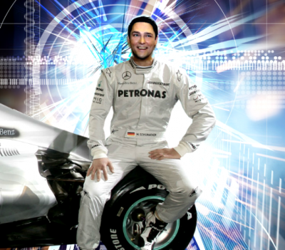 Юра на мотоц.png