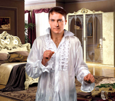 Юра в квартире.png