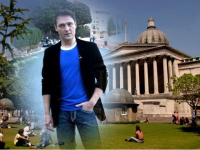 Юра у здания.jpg