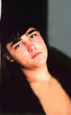 200x320.jpg