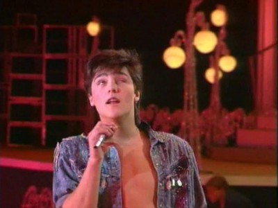 belie.rozi.beloy.zimoy.1991.dvdrip.576p.mkv_snapshot_00.22.33_2013.03.27_22.01.34.jpg